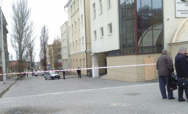 Ρωσία: Εκρηξη στην πόλη Ροστόφ κοντά σε σχολείο -1 τραυματίας [εικόνες] | iefimerida.gr 0