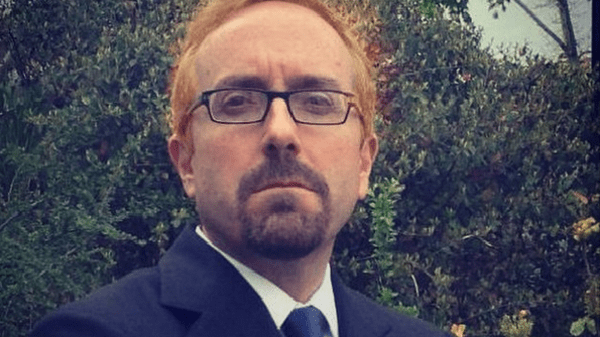 H απρόσμενη αντίδραση του πρέσβη των ΗΠΑ στην Τουρκία σε σεξιστικό σχόλιο -Εβαψε το μαλλί του ξανθό [εικόνες] | iefimerida.gr 0