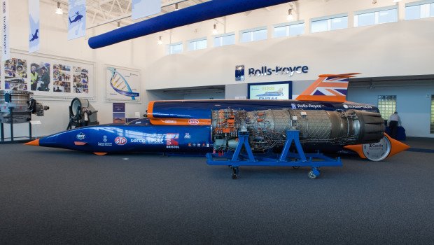 Bloodhound SSC: Το υπερηχητικό αυτοκίνητο που μπορεί να φτάσει τα 1600 χιλιόμετρα την ώρα [εικόνες+βίντεο] | iefimerida.gr 2