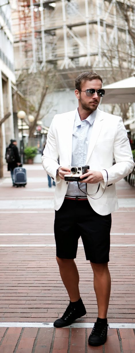 Ο Ελληνας Ράιαν Γκόσλινγκ: Το μοντέλο από την Κέρκυρα που μοιάζει με τον σταρ του Χόλιγουντ σαν δυο σταγόνες νερό [εικόνες] | iefimerida.gr 3