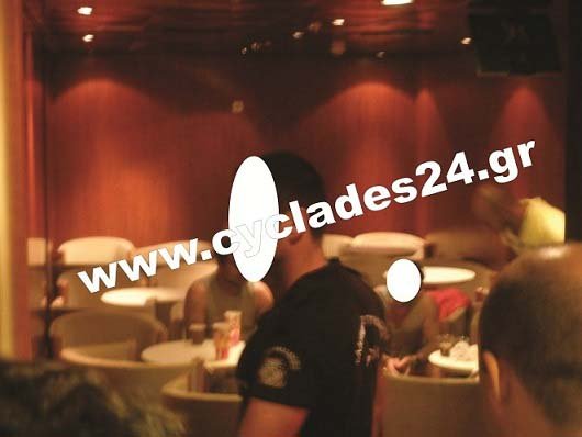 Πανικός εν πλω στο Blue Star 2-Κρατούμενοι προσπάθησαν να αποδράσουν [εικόνες] | iefimerida.gr 0