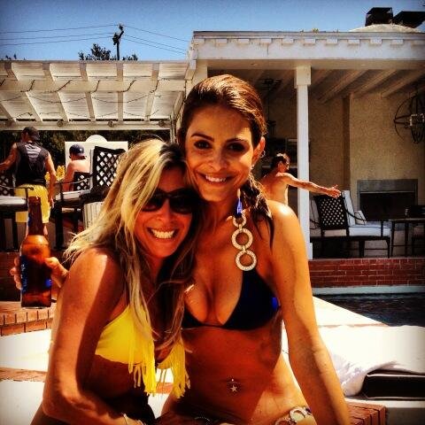 Πάρτι γενεθλίων με μπικίνι και χαβανέζικο στυλ για τη Μαρία Μενούνος [εικόνες] | iefimerida.gr 0