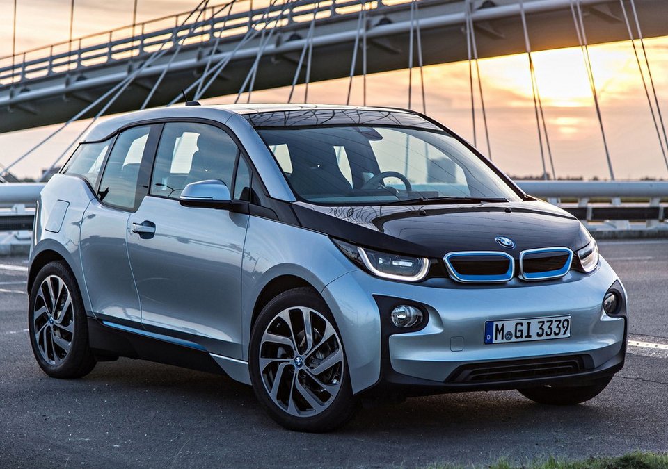 Η BMW i3 θα αποκτήσει έως και κατά 60% μεγαλύτερη αυτονομία; | iefimerida.gr 0