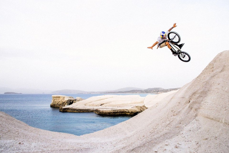 Survivor 2, οι δύο νέοι Μαχητές: Η πρασινομάτα και ο BMX rider που θα ταράξουν τα νερά [εικόνες] | iefimerida.gr 9