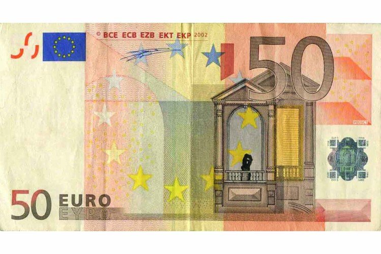 Ο Ελληνας καλλιτέχνης που ζωγραφίζει στα ευρώ τον πόνο της χώρας [εικόνες] | iefimerida.gr 8