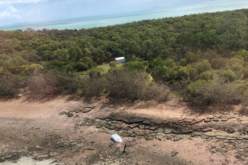 Απίστευτο: Ναυαγοί σε ερημονήσι έγραψαν  «βοήθεια» στην άμμο και σώθηκαν! [εικόνες]  | iefimerida.gr 0