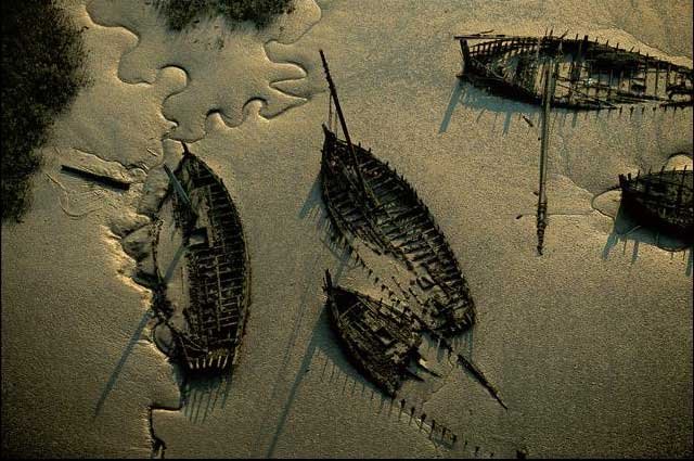 Το... νεκροταφείο για βάρκες στην όχθη ενός ποταμού [εικόνες] | iefimerida.gr 2