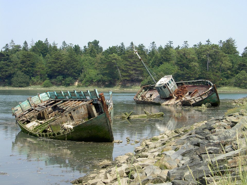 Το... νεκροταφείο για βάρκες στην όχθη ενός ποταμού [εικόνες] | iefimerida.gr 3