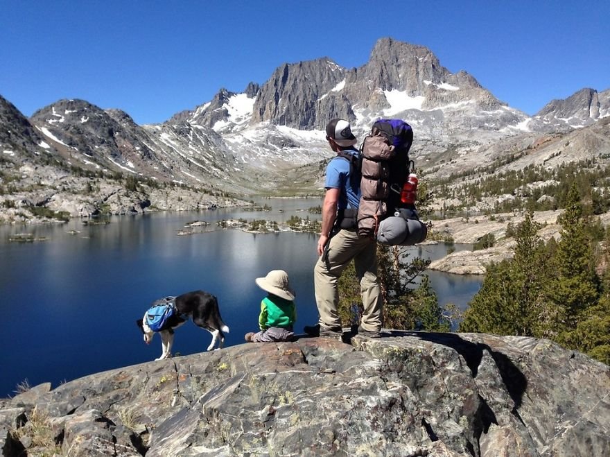 Ορειβάτης 2 ετών: Ανέβηκε 483 χιλιόμετρα με τους γονείς του [εικόνες] | iefimerida.gr 12