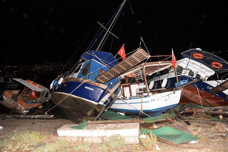Νύχτα τρόμου στην Αλικαρνασσό από το χτύπημα του σεισμού -«Το κτίριο κουνιόταν σαν ζελέ» [εικόνες & βίντεο]  | iefimerida.gr 2