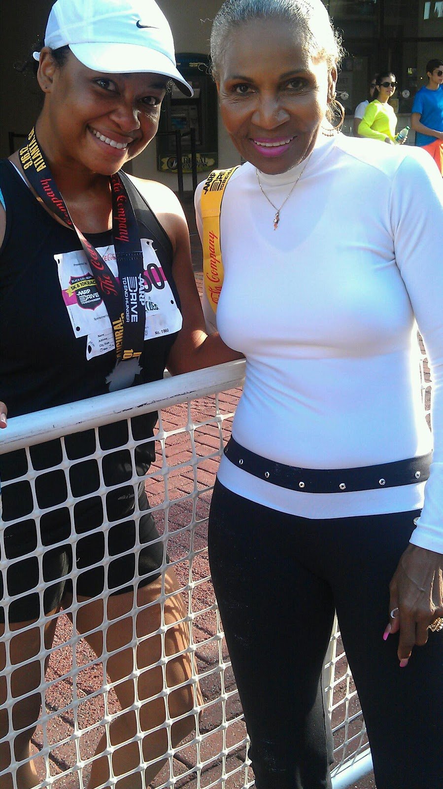 Ερνεστίν Σέφερντ, το φαινόμενο: 77 ετών, βραβείο Γκίνες στη γυμναστική [εικόνες] | iefimerida.gr 10