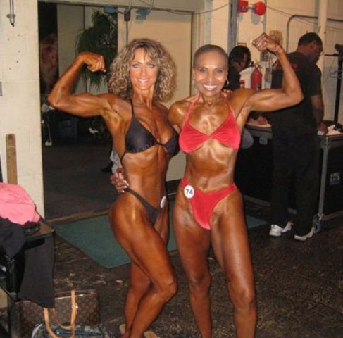 Ερνεστίν Σέφερντ, το φαινόμενο: 77 ετών, βραβείο Γκίνες στη γυμναστική [εικόνες] | iefimerida.gr 11