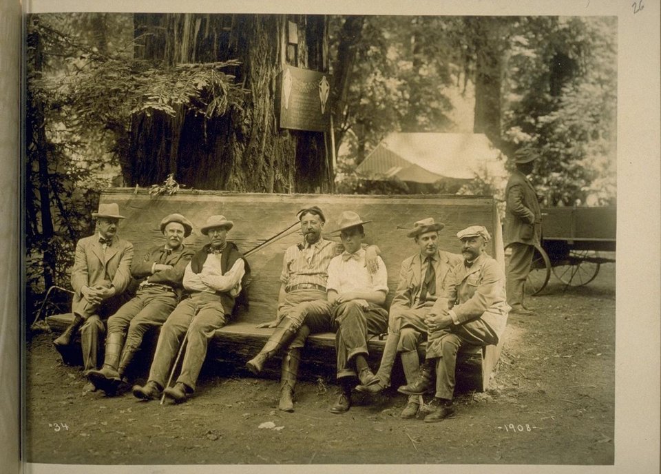 Κλαμπ των Μποέμ -Η μυστική στοά των πλουσίων που ενέπνευσε το House of Cards [εικόνες] | iefimerida.gr 3