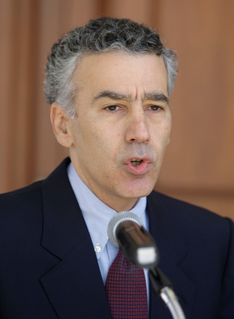 Εκνευρισμός στην Κούβα με τον διπλωμάτη που διόρισε ο Τραμπ  [εικόνες] | iefimerida.gr 0