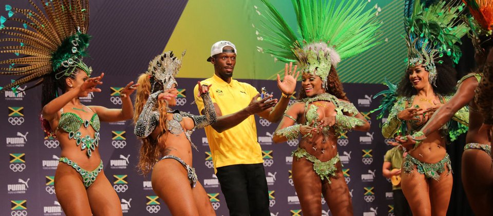 Οταν ο Γιουσέιν Μπολτ γουρλώνει τα μάτια με το στήθος Βραζιλιάνας χορεύτριας [εικόνες] | iefimerida.gr 2