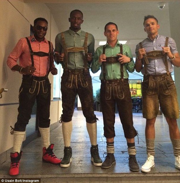 Ο Γιουσέιν Μπολτ και οι ξανθιές -Τα καμώματα του Τζαμαϊκανού στο Oktoberfest [εικόνες&βίντεο] | iefimerida.gr 2