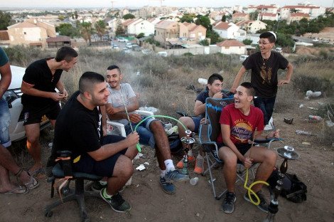 Οι Ισραηλινοί παρακολουθούν χαλαροί τις επιχειρήσεις και οι Παλαιστίνιοι φεύγουν κατά χιλιάδες για να γλιτώσουν [βίντεο&εικόνες] | iefimerida.gr 5