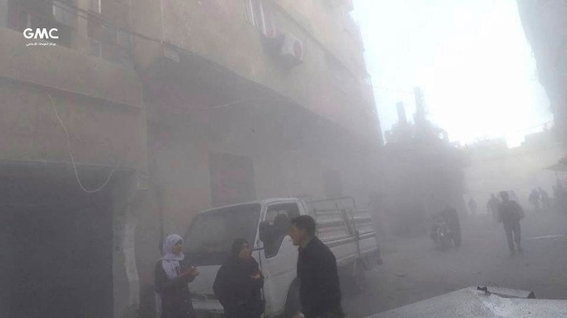 Συρία: Τουλάχιστον 19 άμαχοι νεκροί σε βομβαρδισμούς των δυνάμεων του Ασαντ κοντά στη Δαμασκό [εικόνες]  | iefimerida.gr 2