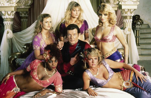 Τζέιμς Μποντ: Ο σεξιστής, μισογύνης δεινόσαυρος [εικόνες] | iefimerida.gr 5