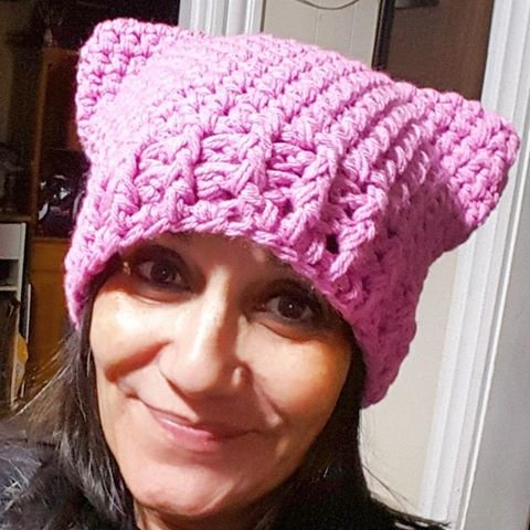 Ροζ σκουφάκι με αυτιά γάτας -Χιλιάδες γυναίκες διαδηλώνουν κατά Τραμπ το Σάββατο [εικόνες] | iefimerida.gr 4