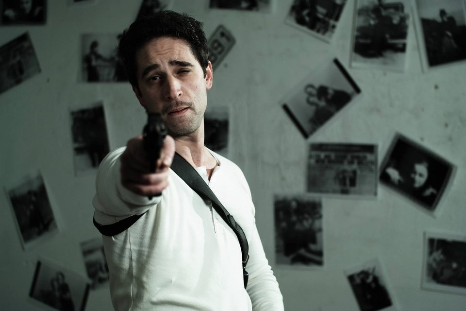 Bonnie & Clyde: Η θρυλική κινηματογραφική ταινία του Αρθουρ Πεν ανεβαίνει με σαξόφωνο στη σκηνή [εικόνες] | iefimerida.gr 5