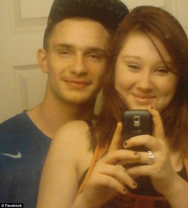 Οι έφηβοι ... Μπόνι και Κλάιντ-Το ζευγάρι των πιτσιρικάδων που έχει αναστατώσει την αστυνομία του Κολοράντο [εικόνες] | iefimerida.gr 0