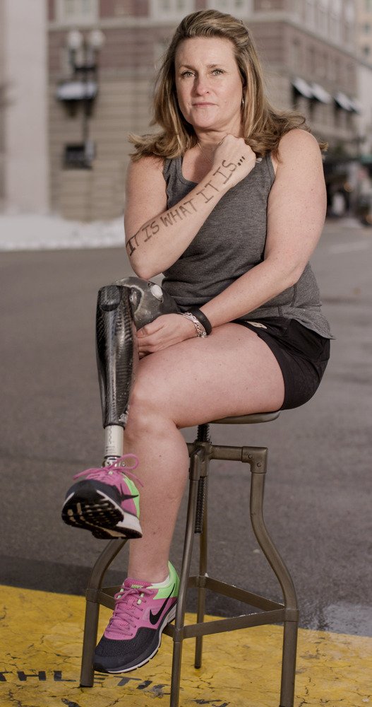 Πιο δυνατοί από τη βόμβα -Τραυματίστηκαν στο μαραθώνιο της Βοστώνης, επέστρεψαν και δείχνουν τα σημάδια τους [εικόνες] | iefimerida.gr 11