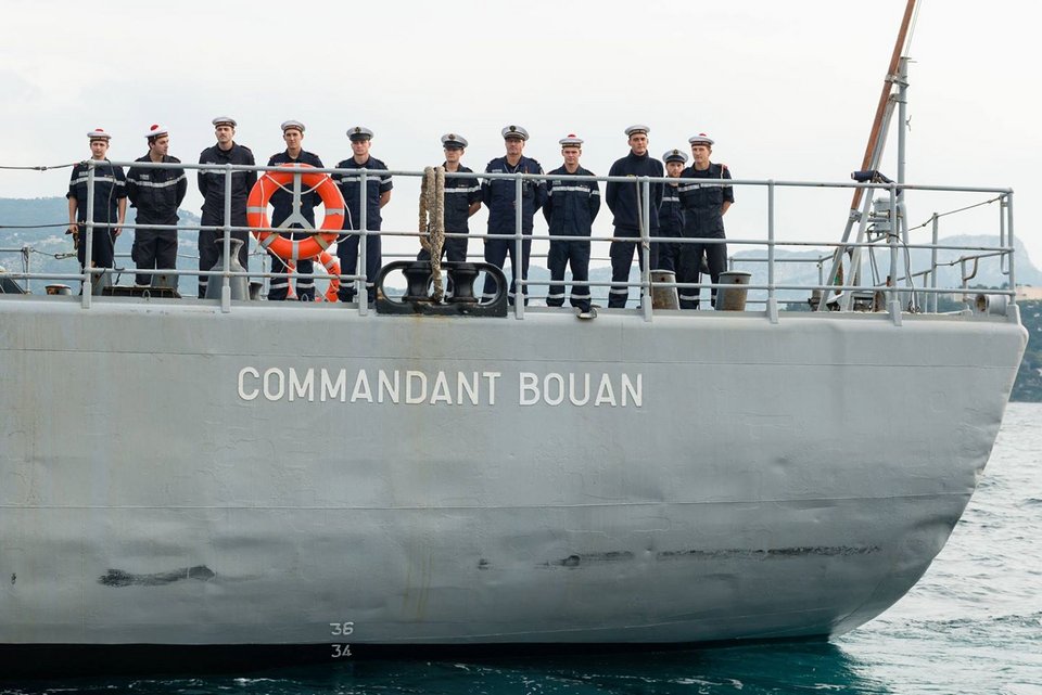 Το ΝΑΤΟ έστειλε άλλα δυο πολεμικά πλοία στο Αιγαίο για να σταματήσουν τους πρόσφυγες [εικόνες] | iefimerida.gr 1