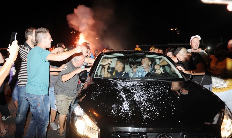 Λατρεία για τον Μπουονανότε - «Θα παίξω για τη φανέλα - Θέλω τίτλους με την ΑΕΚ» [εικόνες & βίντεο] | iefimerida.gr 8