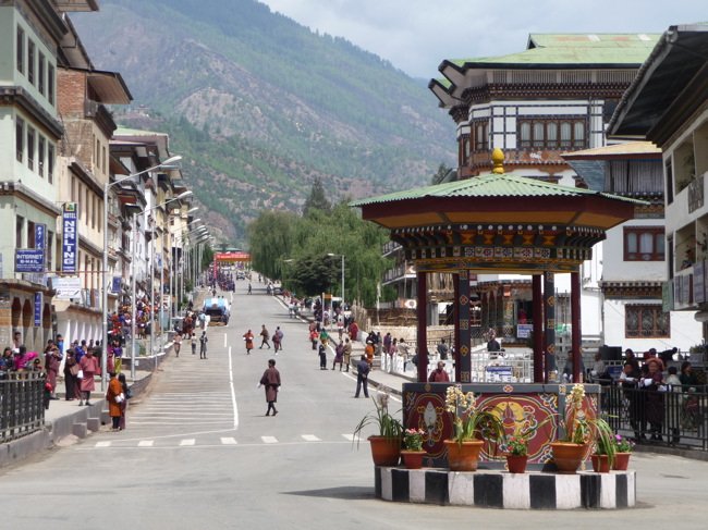 Μια ανάσα απόλυτου ζεν: Οι πανέμορφοι βασιλιάδες του Μπουτάν, με το παιδί τους [εικόνες] | iefimerida.gr 11