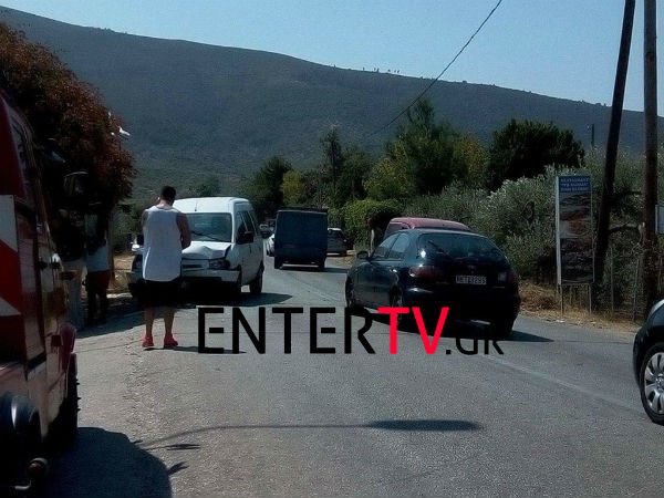 Τροχαίο ατύχημα για τον Κώστα Βουτσά στην Θάσο | iefimerida.gr 0