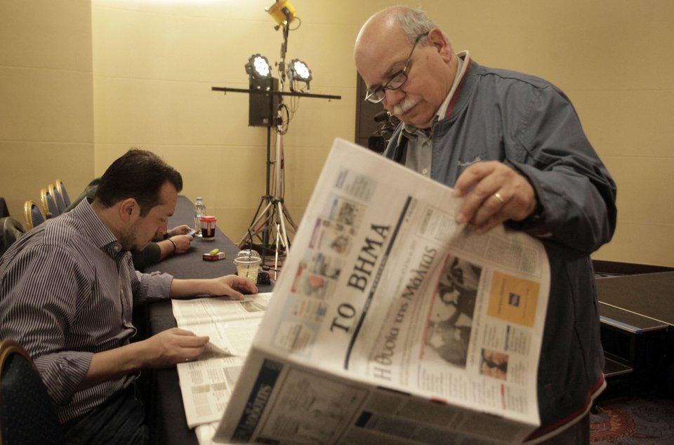 Τα παρασκήνια της Κεντρικής Επιτροπής του ΣΥΡΙΖΑ: Γέλια, χαρές και το ντεκολτέ της Αχτσιόγλου [εικόνες] | iefimerida.gr 10