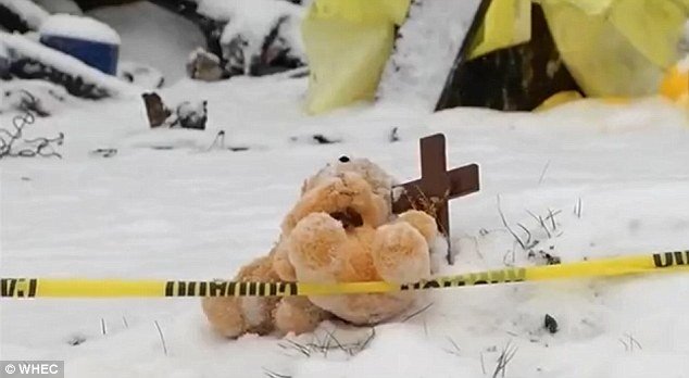 Ηρωας ετών 8: Θυσιάστηκε για να σώσει την οικογένειά του από φλεγόμενο τροχόσπιτο [εικόνες&βίντεο] | iefimerida.gr 0