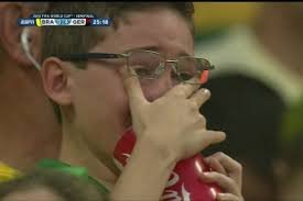 Εθνικό πένθος στη Βραζιλία -Συγκλονίζει το κλάμα των οπαδών μετά τη συντριβή από τη Γερμανία [εικόνες] | iefimerida.gr 10