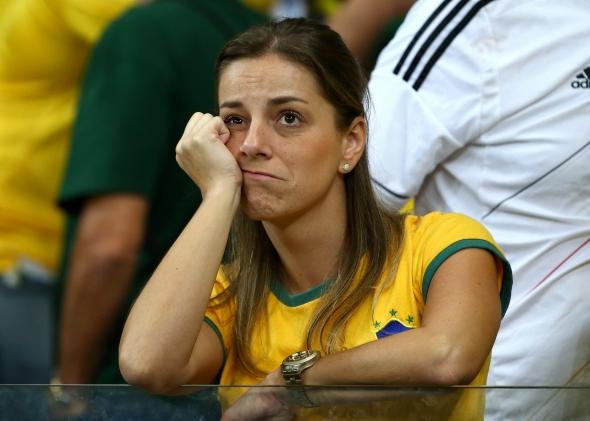 Εθνικό πένθος στη Βραζιλία -Συγκλονίζει το κλάμα των οπαδών μετά τη συντριβή από τη Γερμανία [εικόνες] | iefimerida.gr 14