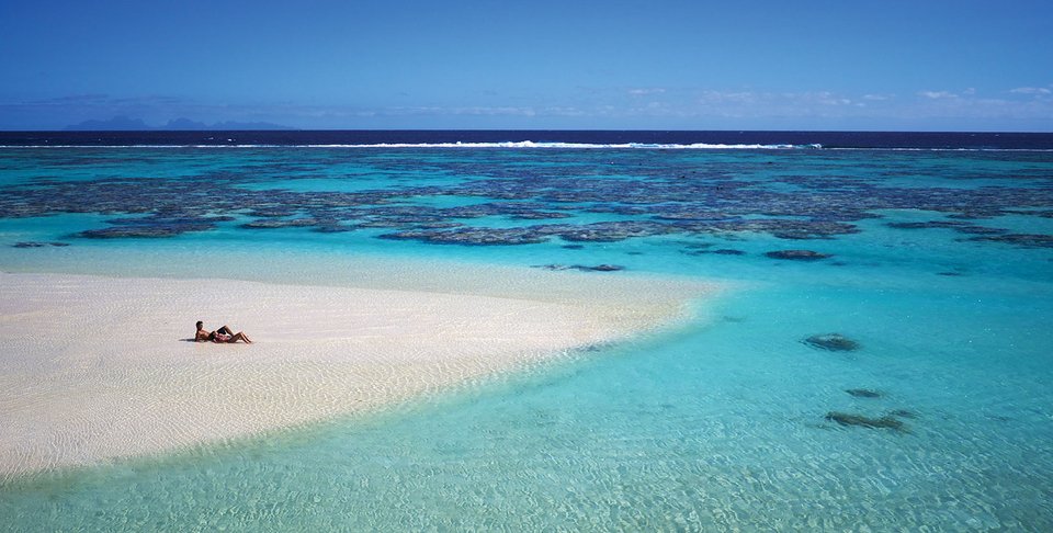 Ο Ομπάμα καλοπερνάει -Πάει ένα μήνα στο εξωτικό νησί του Μάρλον Μπράντο, όπου η βραδιά κοστίζει 12.000 δολάρια [εικόνες] | iefimerida.gr 1