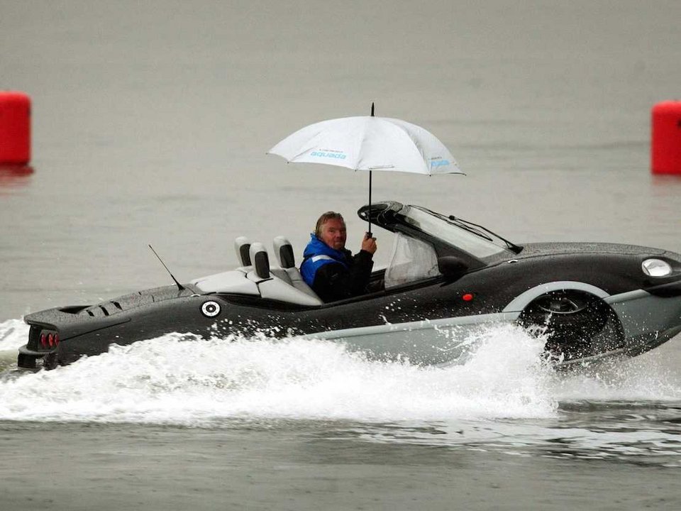 Η μυθική ζωή του πάμπλουτου Ρίτσαρντ Μπράνσον: Ιδιωτικά νησιά, αεροπλάνα, υποβρύχια και πάρτι μέχρις εσχάτων [εικόνες] | iefimerida.gr 3