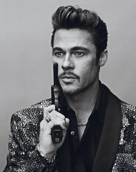 Τα μαλλάκια του ράστα έκανε ο Μπραντ Πιτ-Φτυστός ο Μπομπ Μάρλεϊ [εικόνες]  | iefimerida.gr 2