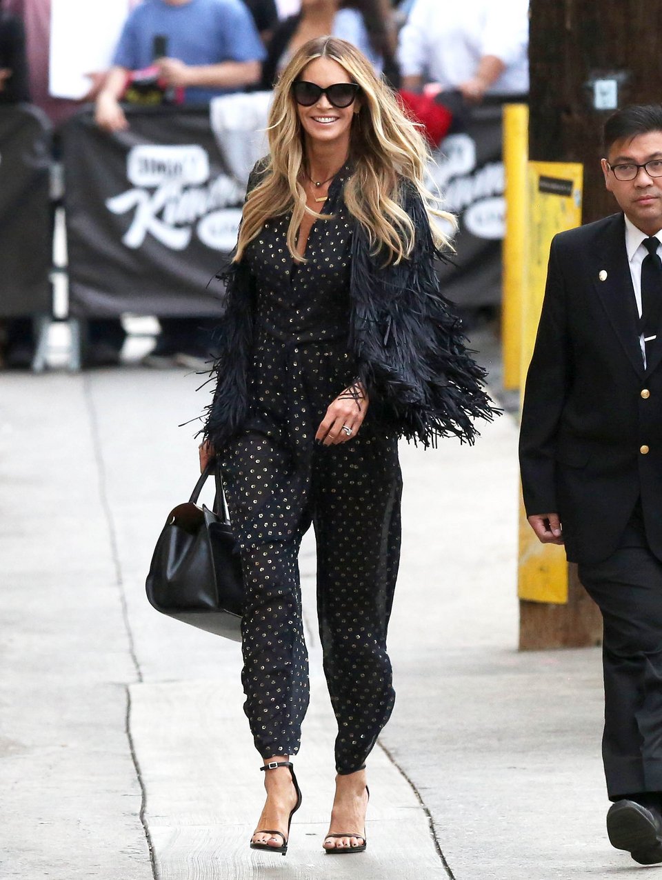 Τα μίντια ψάχνουν γυναίκα για να βγάλουν τον Μπραντ Πητ από την κατάθλιψη [εικόνες] | iefimerida.gr 6