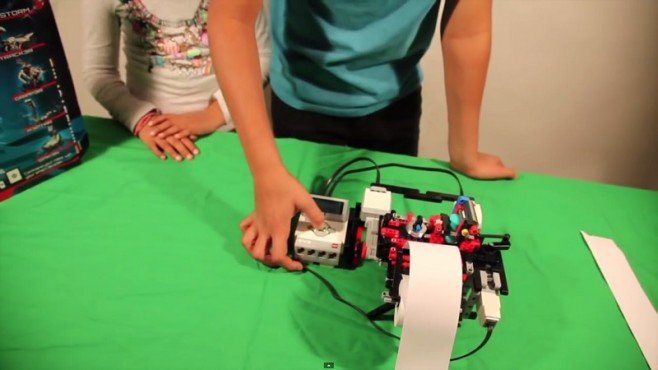 Ο νεότερος επιχειρηματίας στον κόσμο –Πώς ένας 13χρονος έφτιαξε εκτυπωτές για τυφλούς χρησιμοποιώντας Lego [εικόνες] | iefimerida.gr 1