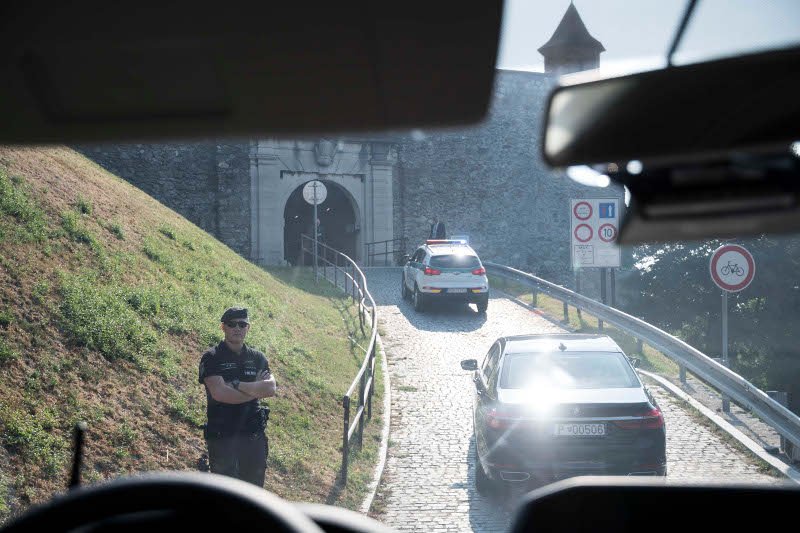 Οι ηγέτες της ΕΕ συνεδρίασαν σε ένα κάστρο βγαλμένο από άλλη εποχή -Αναγεννησιακό, με χρυσά ντεκόρ [εικόνες] | iefimerida.gr 10