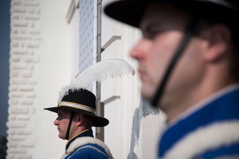 Οι ηγέτες της ΕΕ συνεδρίασαν σε ένα κάστρο βγαλμένο από άλλη εποχή -Αναγεννησιακό, με χρυσά ντεκόρ [εικόνες] | iefimerida.gr 5