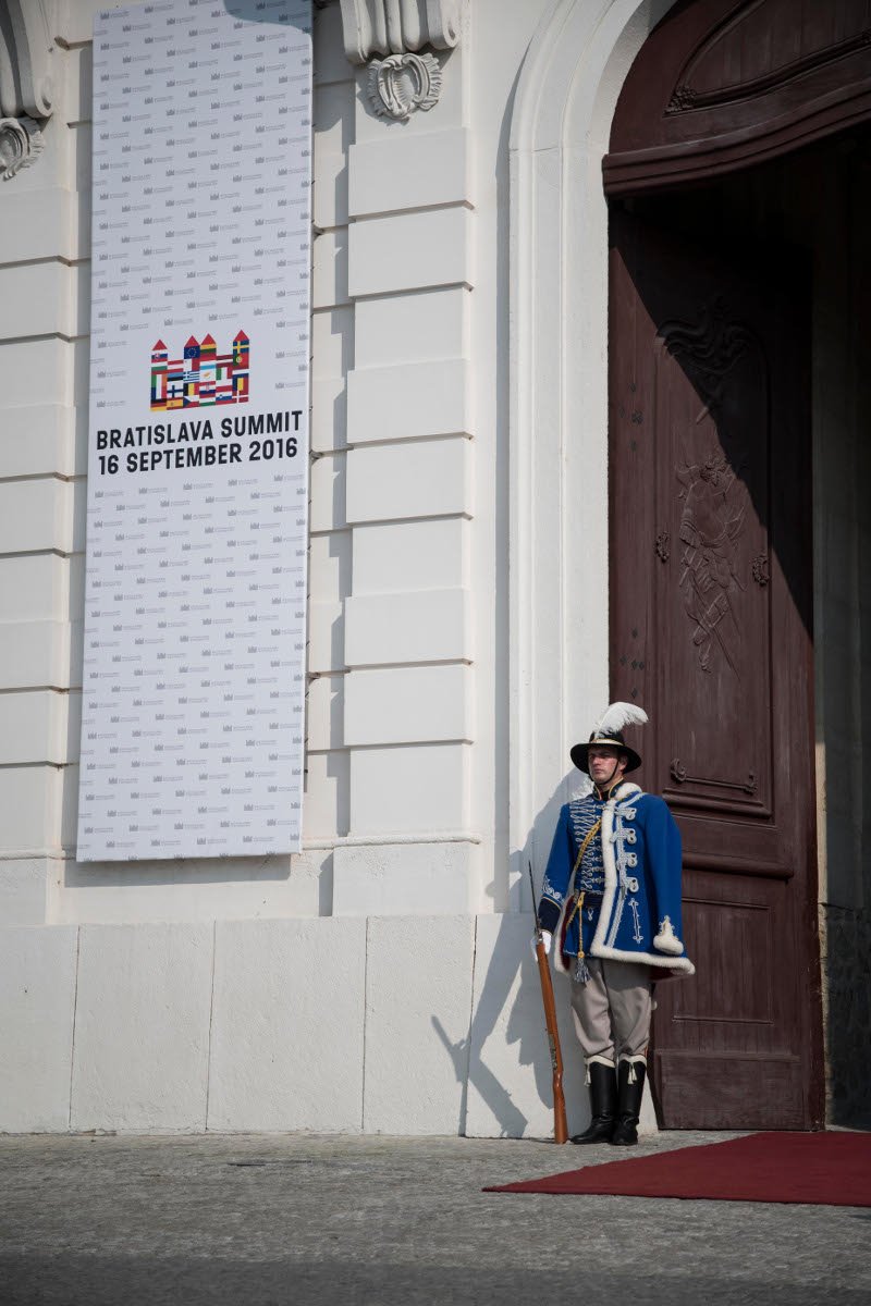 Οι ηγέτες της ΕΕ συνεδρίασαν σε ένα κάστρο βγαλμένο από άλλη εποχή -Αναγεννησιακό, με χρυσά ντεκόρ [εικόνες] | iefimerida.gr 6