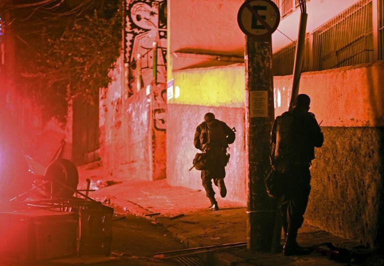 Αίμα και βία στην Κόπα Καμπάνα -Ενας νεκρός σε διαδηλώσεις μετά το θάνατο χορευτή στα χέρια της αστυνομίας [εικόνες] | iefimerida.gr 1