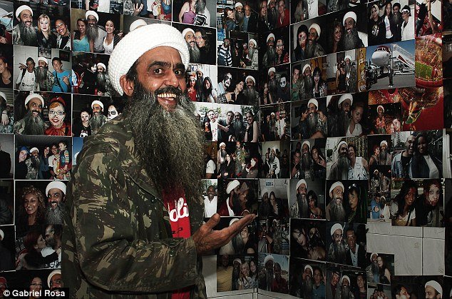 Ο Βραζιλιάνος... Μπιν Λάντεν είναι ιδιοκτήτης μπαρ και δηλώνει έτοιμος να υποδεχτεί τους φιλάθλους του Μουντιάλ [εικόνες] | iefimerida.gr 0