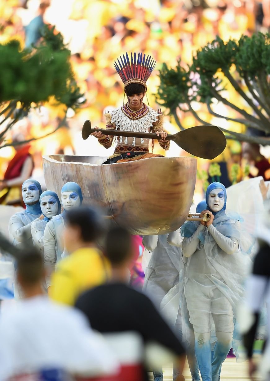 Η φαντασμαγορική έναρξη του Μουντιάλ -Εντυπωσιακά κοστούμια, σέξι χορευτικά και φίλαθλοι σε παραλήρημα [εικόνες] | iefimerida.gr 5