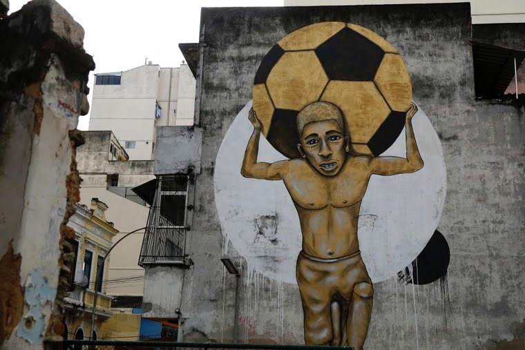 Ο τοίχος είχε τη δική του ιστορία -Τα γκράφιτι της οργής και του θυμού κατά του Μουντιάλ στη Βραζιλία [εικόνες] | iefimerida.gr 1