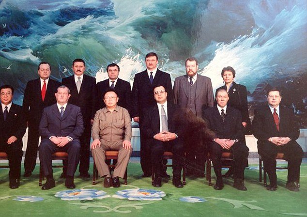 Η σύζυγος του Ρώσου πρέσβη αποκαλύπτει: Δεν είχαμε σωματοφύλακες στην Αγκυρα [εικόνες] | iefimerida.gr 5