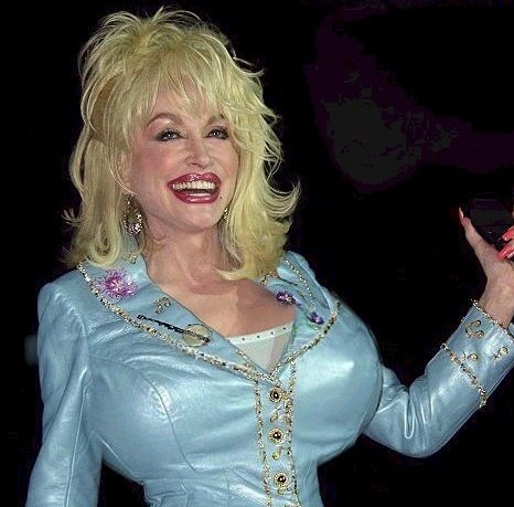 Διάσημα στήθη, έτοιμα να κάνουν μπαμ [εικόνες] | iefimerida.gr 4