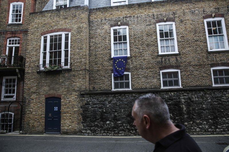 Μια εκπληκτική έρευνα του Politico: «Μετά το Brexit, τι;» | iefimerida.gr 4